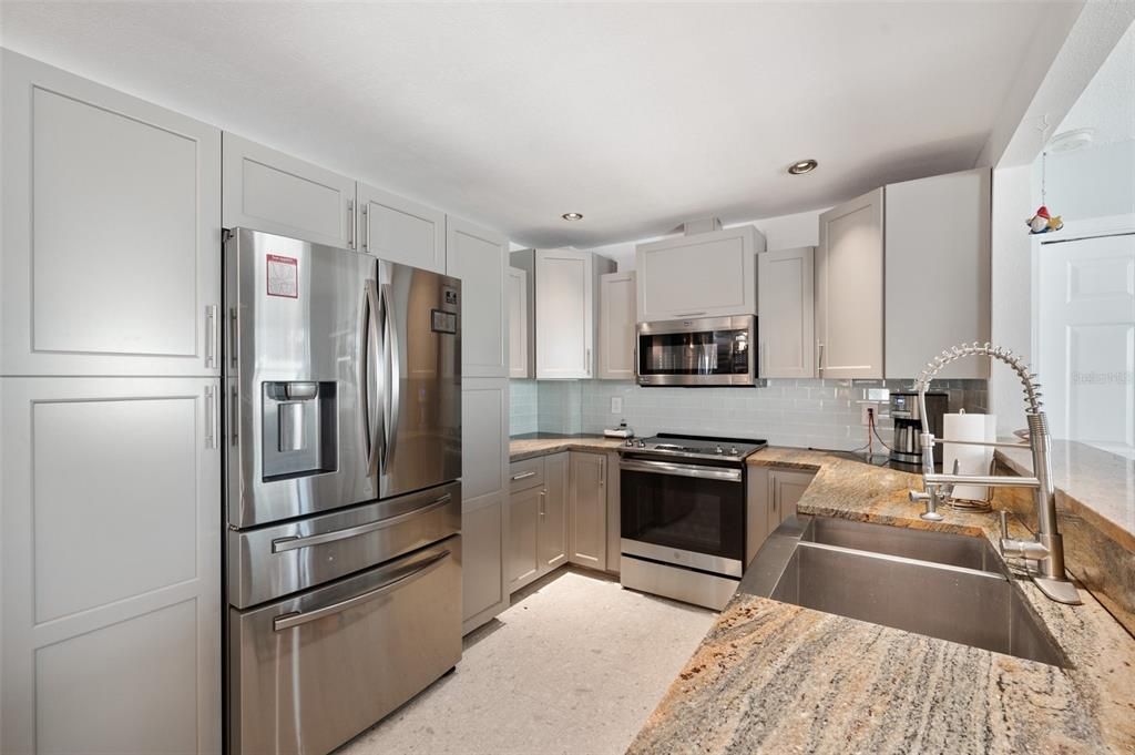 Active With Contract: $565,000 (3 beds, 2 baths, 1519 Square Feet)