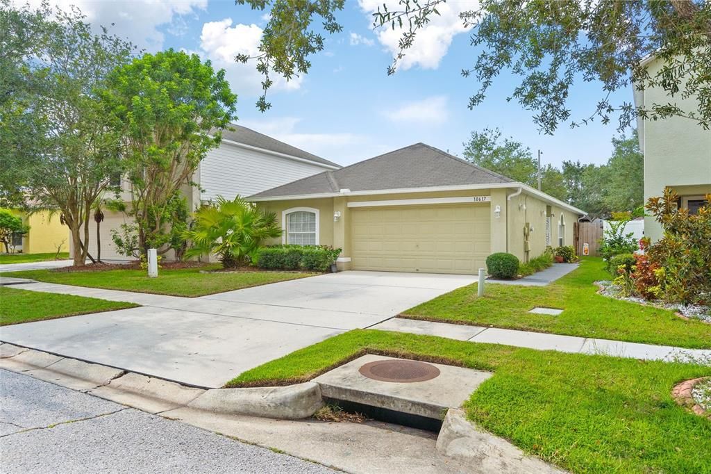 For Sale: $320,000 (3 beds, 2 baths, 1292 Square Feet)