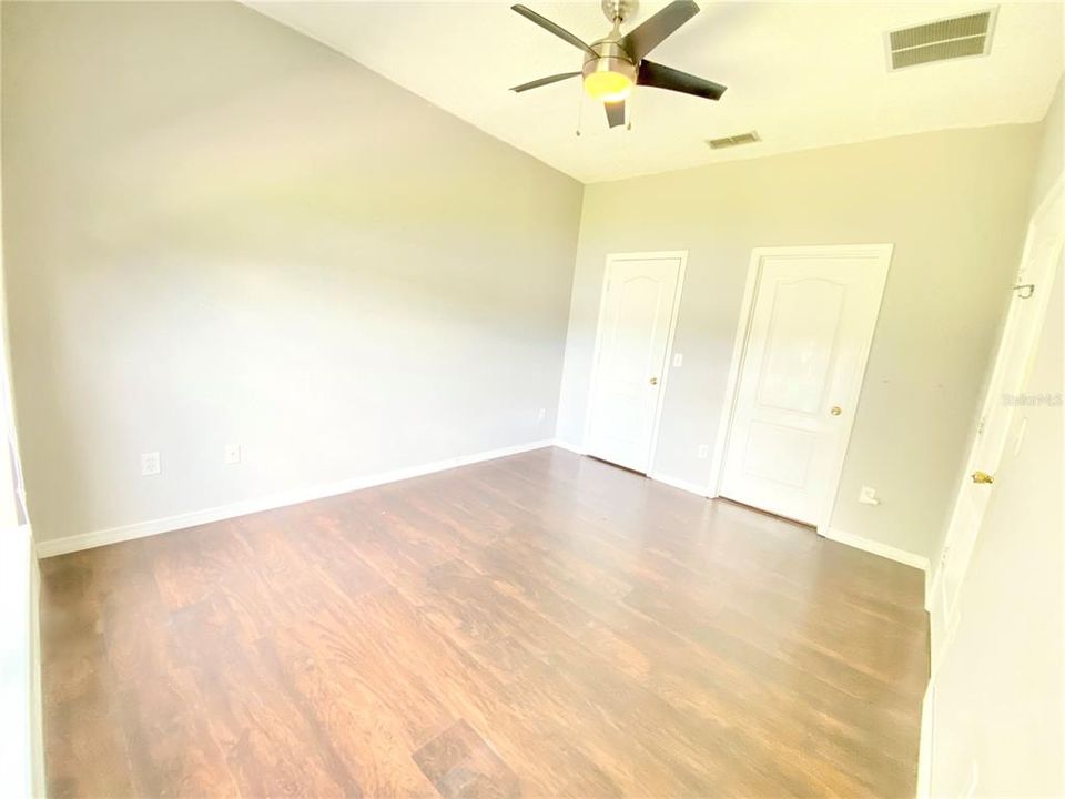 For Rent: $2,200 (4 beds, 2 baths, 1465 Square Feet)