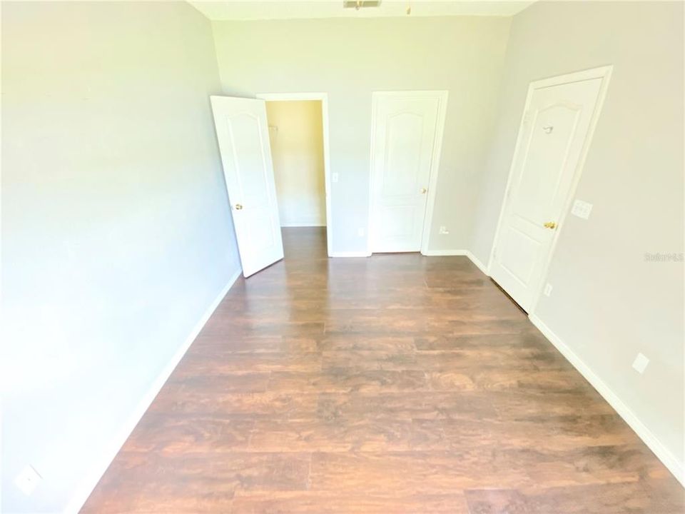 For Rent: $2,200 (4 beds, 2 baths, 1465 Square Feet)