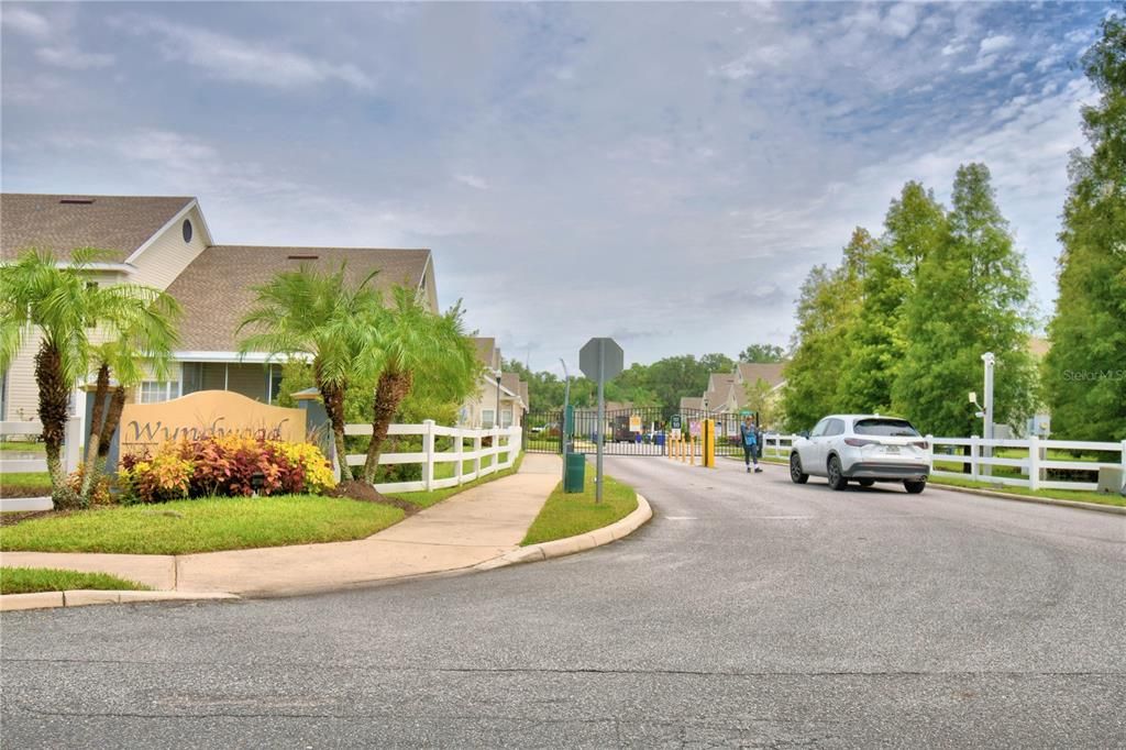 For Sale: $275,000 (3 beds, 2 baths, 1867 Square Feet)