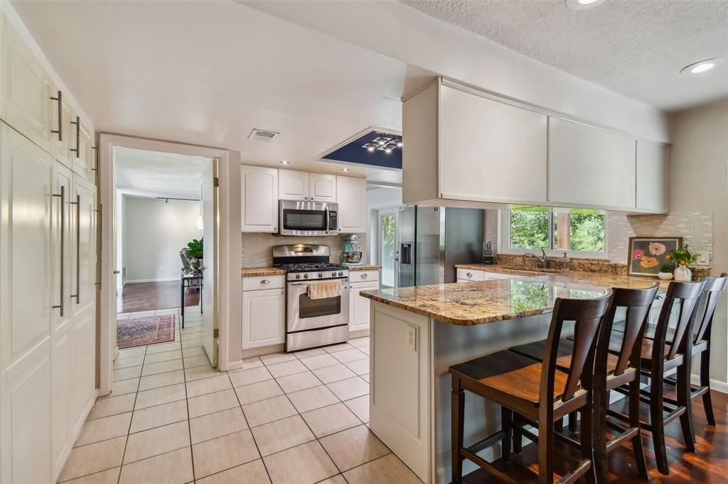 Active With Contract: $439,900 (3 beds, 2 baths, 1630 Square Feet)