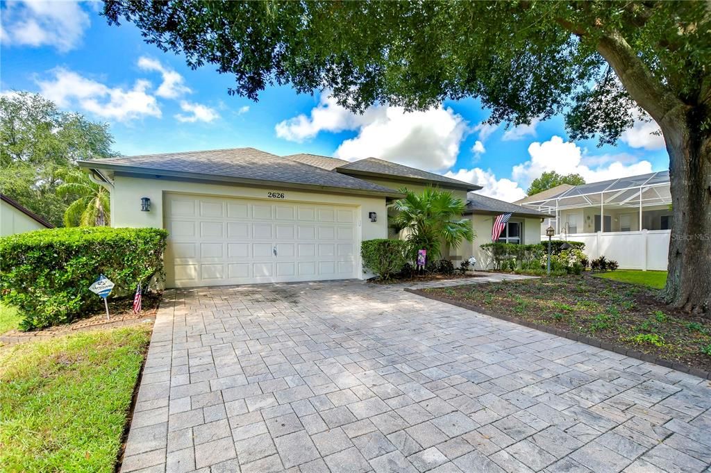 Pavered driveway and entranceway!