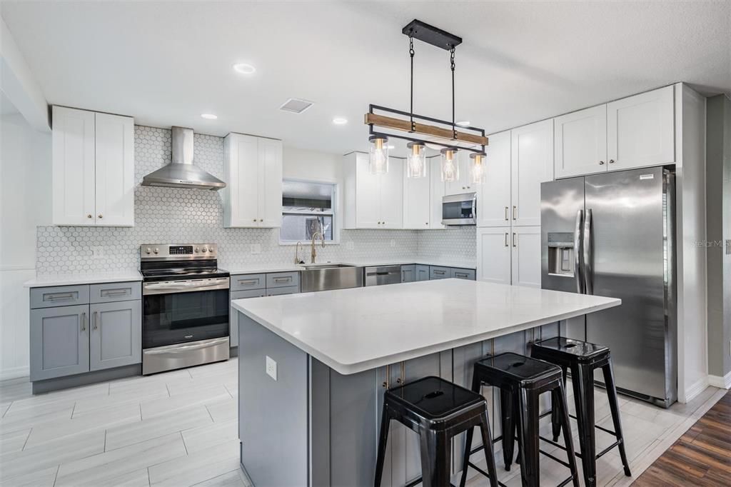 Active With Contract: $499,000 (3 beds, 2 baths, 1866 Square Feet)