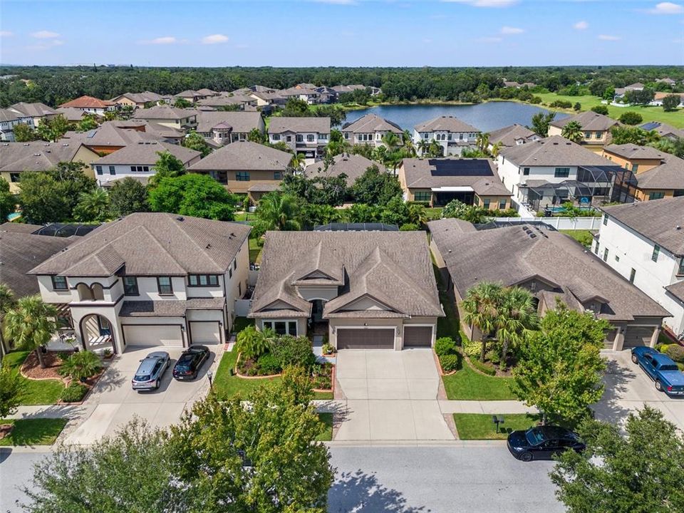 For Sale: $599,000 (3 beds, 3 baths, 2287 Square Feet)