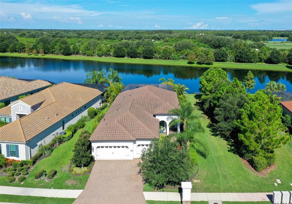 Active With Contract: $1,295,000 (3 beds, 3 baths, 2408 Square Feet)