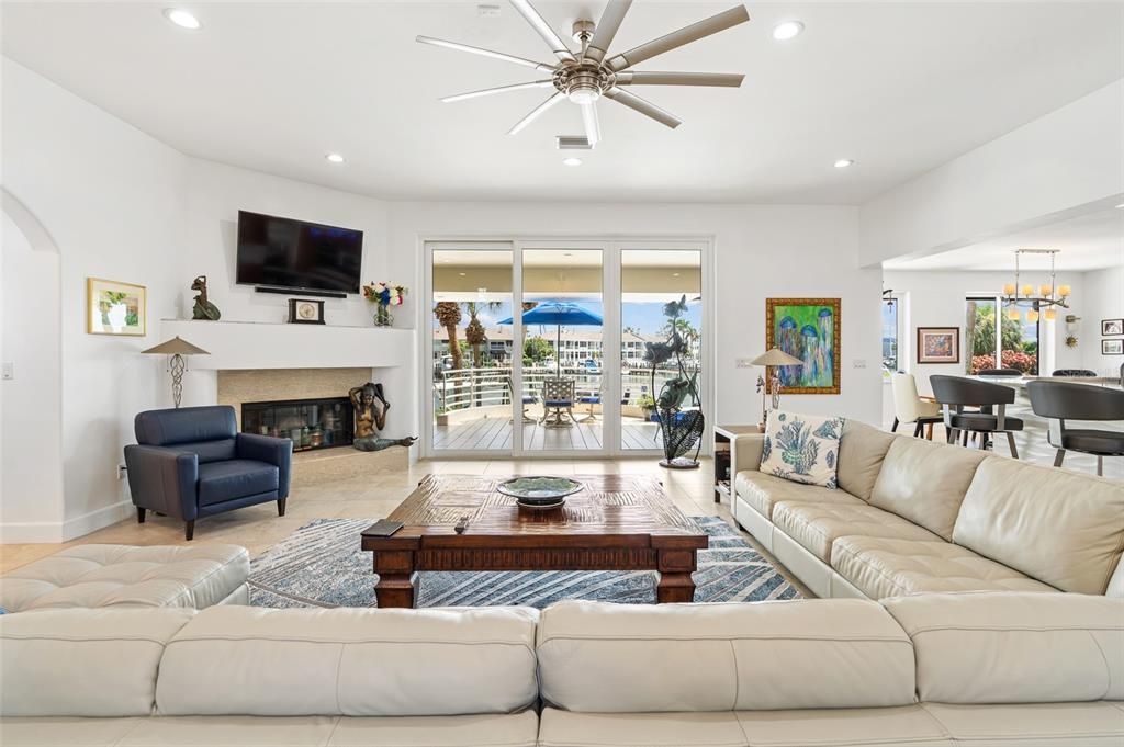 For Sale: $3,950,000 (5 beds, 4 baths, 4636 Square Feet)