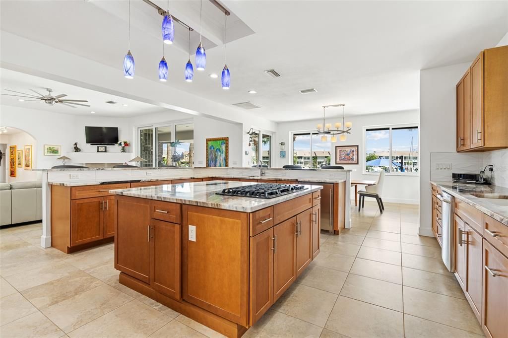 For Sale: $3,950,000 (5 beds, 4 baths, 4636 Square Feet)