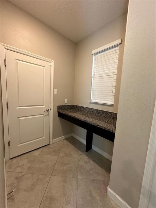 For Rent: $2,500 (3 beds, 2 baths, 1612 Square Feet)