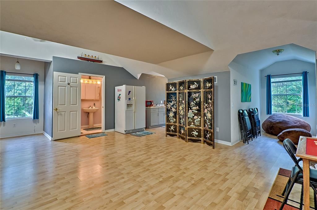 For Sale: $749,000 (4 beds, 3 baths, 3748 Square Feet)