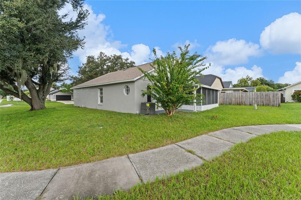 Active With Contract: $399,000 (3 beds, 2 baths, 1458 Square Feet)