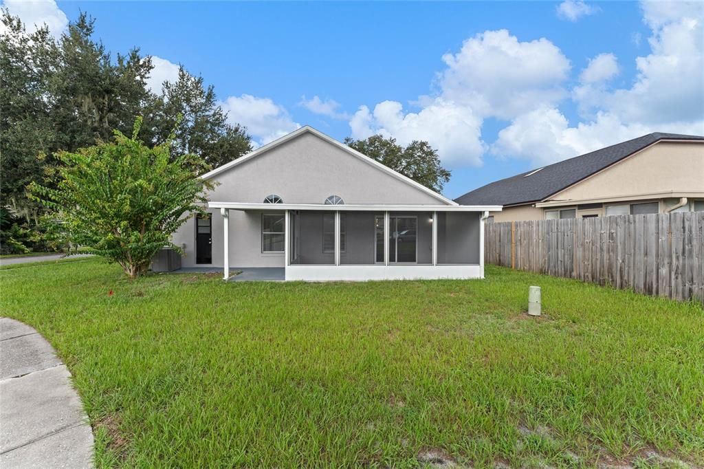 Active With Contract: $399,000 (3 beds, 2 baths, 1458 Square Feet)