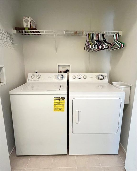 Washer/Dryer inside