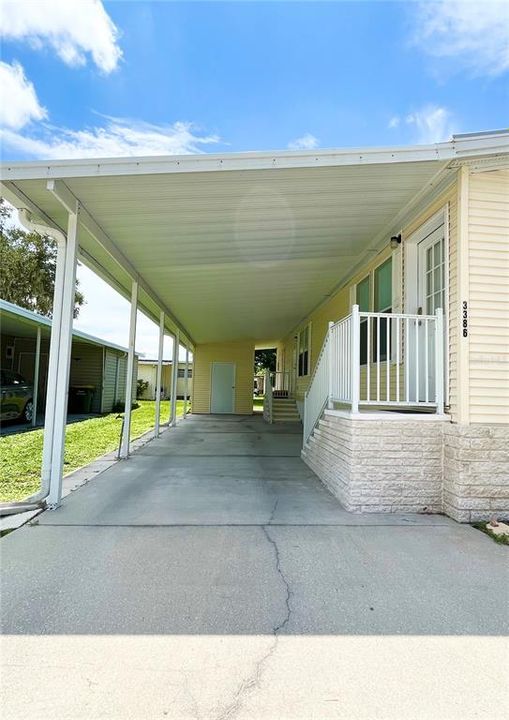 Carport/Driveway