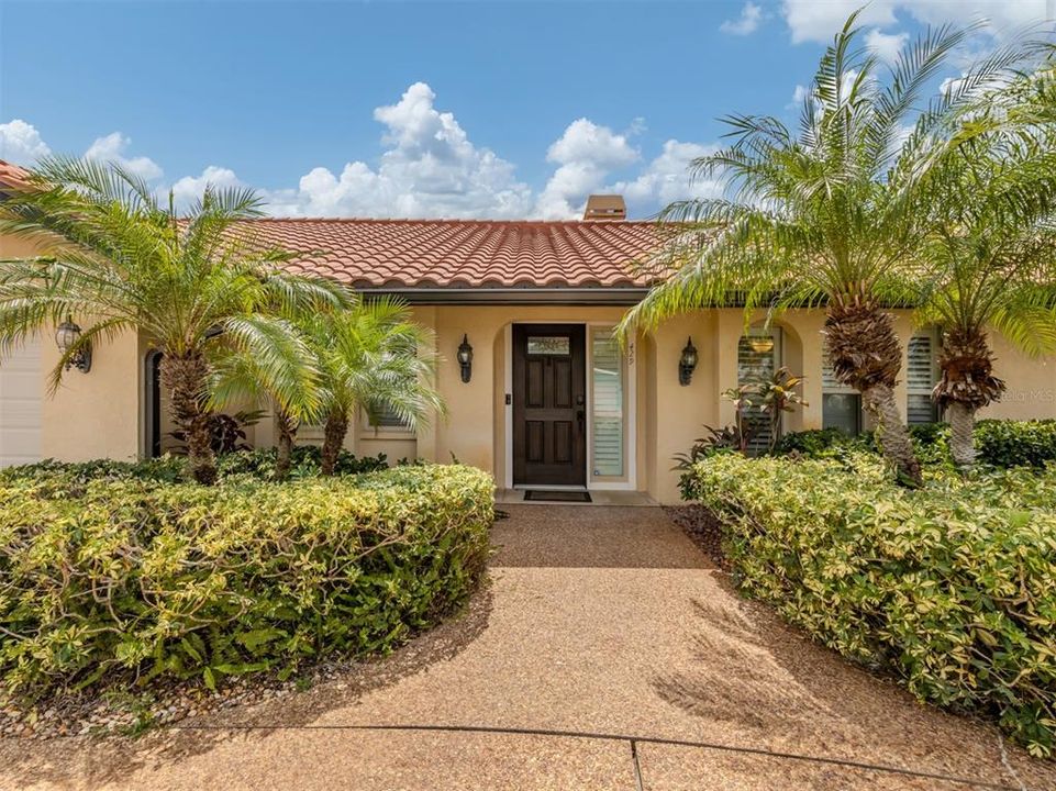 For Sale: $1,300,000 (3 beds, 2 baths, 1790 Square Feet)