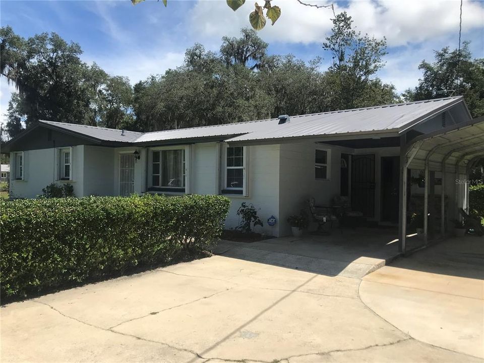 Active With Contract: $289,000 (3 beds, 2 baths, 1236 Square Feet)