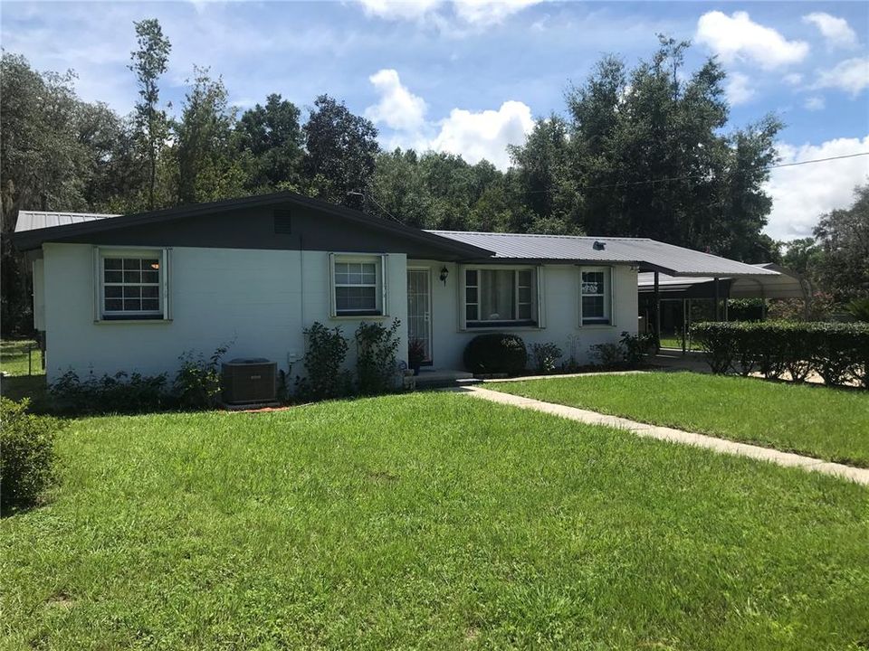 Active With Contract: $289,000 (3 beds, 2 baths, 1236 Square Feet)