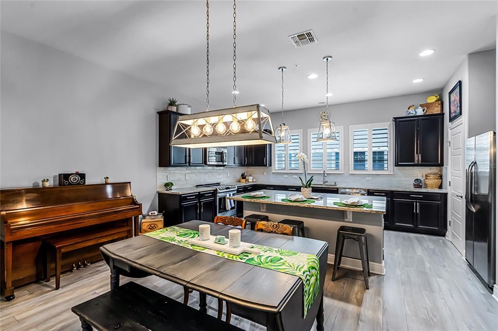 Dining area through to kitchen