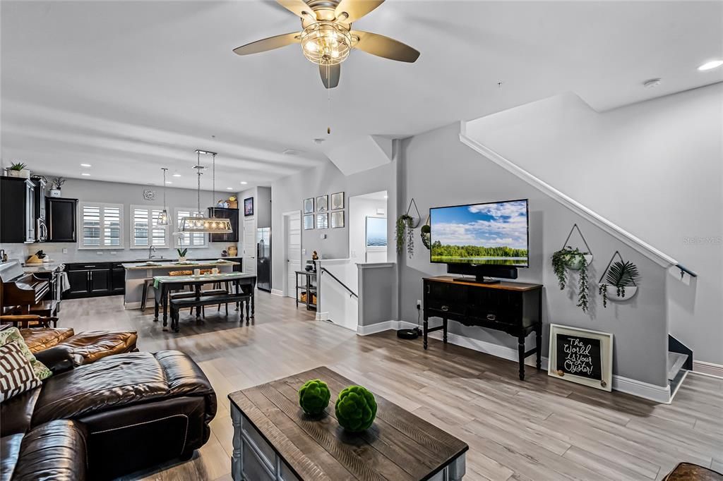 Living room with view to kitchen