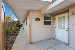 For Rent: $2,350 (2 beds, 1 baths, 1022 Square Feet)