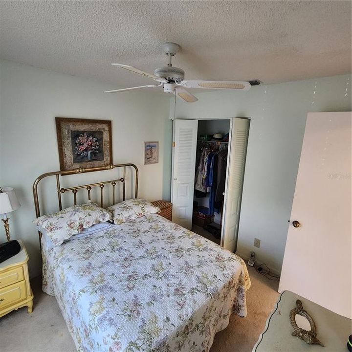 For Sale: $180,000 (2 beds, 2 baths, 835 Square Feet)