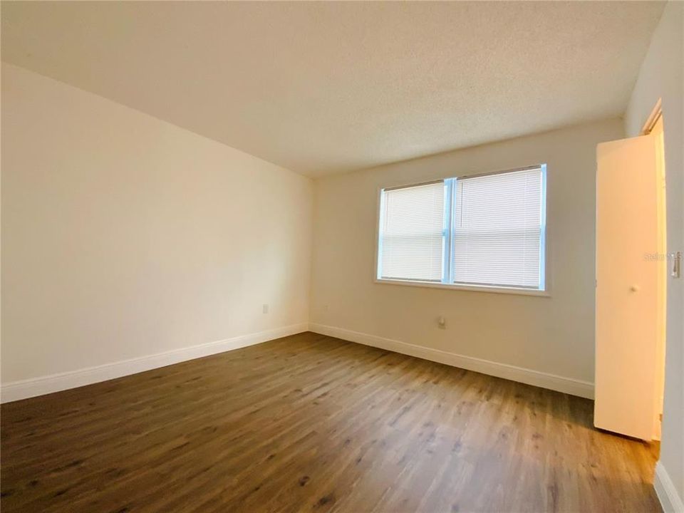 For Rent: $1,250 (1 beds, 1 baths, 685 Square Feet)