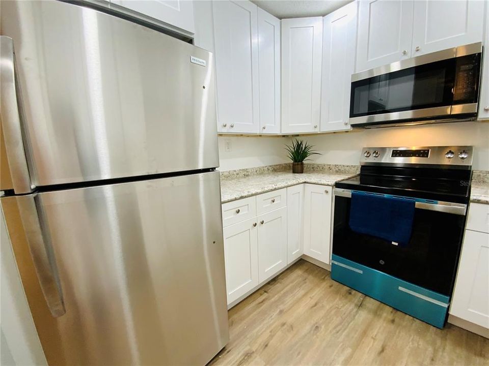 For Rent: $1,250 (1 beds, 1 baths, 685 Square Feet)