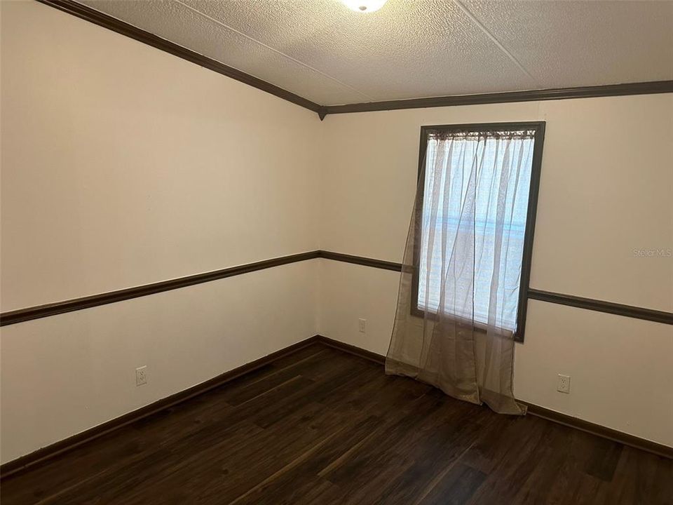 For Rent: $1,800 (3 beds, 2 baths, 2052 Square Feet)