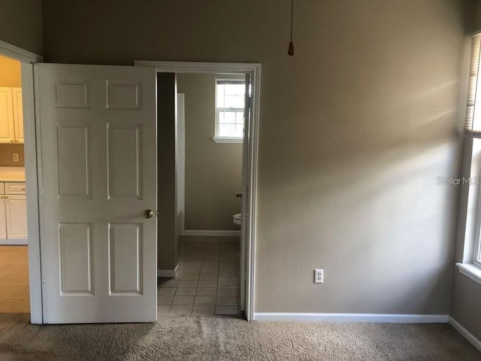 For Rent: $1,400 (1 beds, 1 baths, 599 Square Feet)