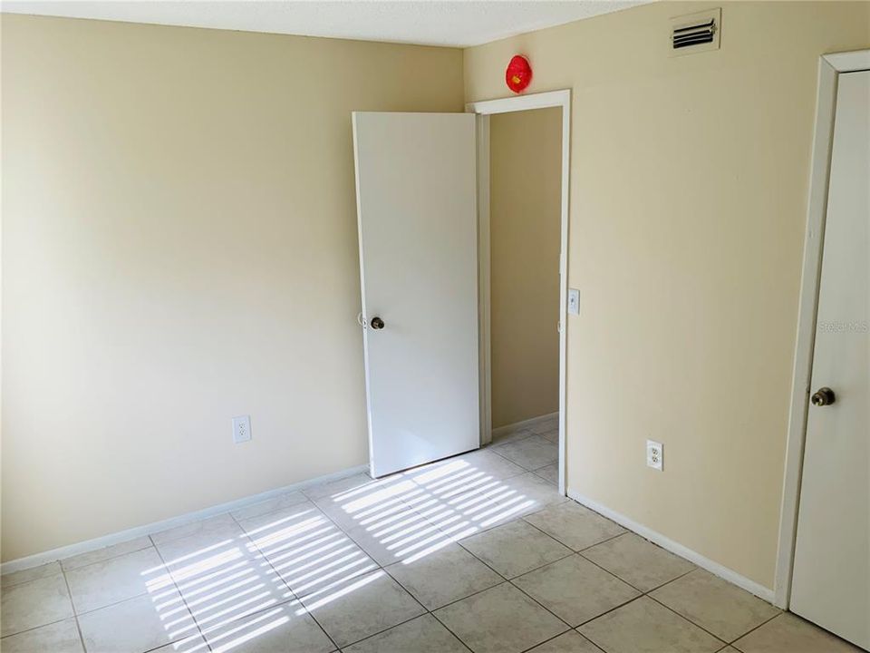 For Rent: $1,600 (2 beds, 2 baths, 912 Square Feet)