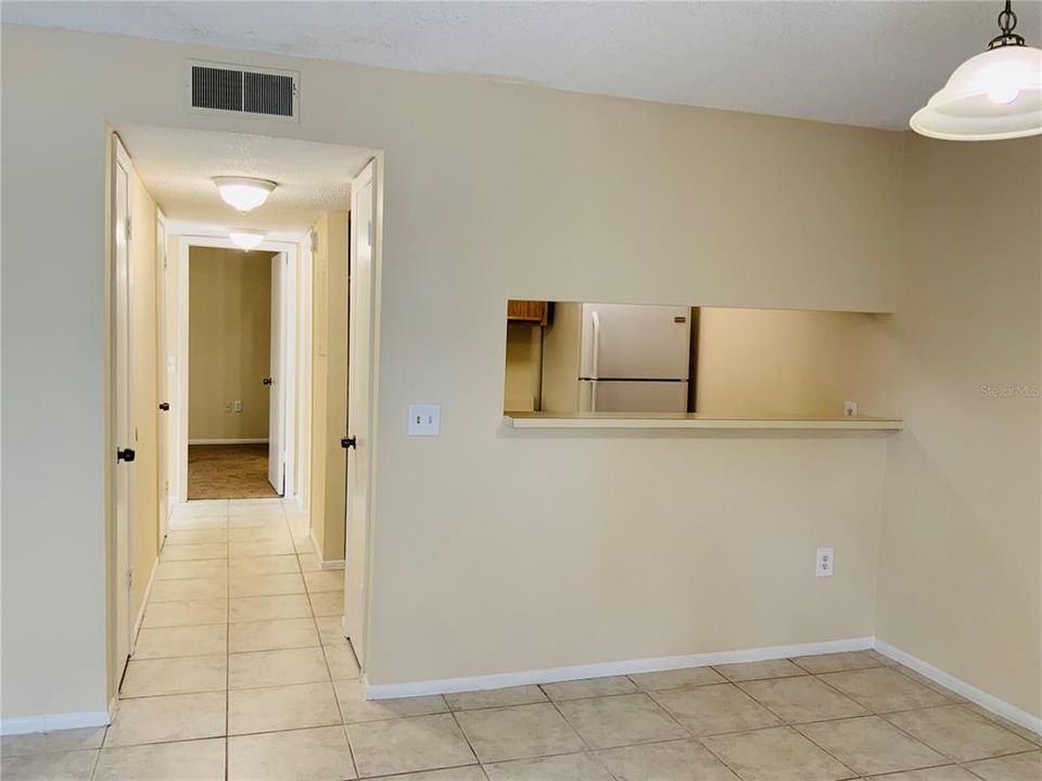 For Rent: $1,600 (2 beds, 2 baths, 912 Square Feet)