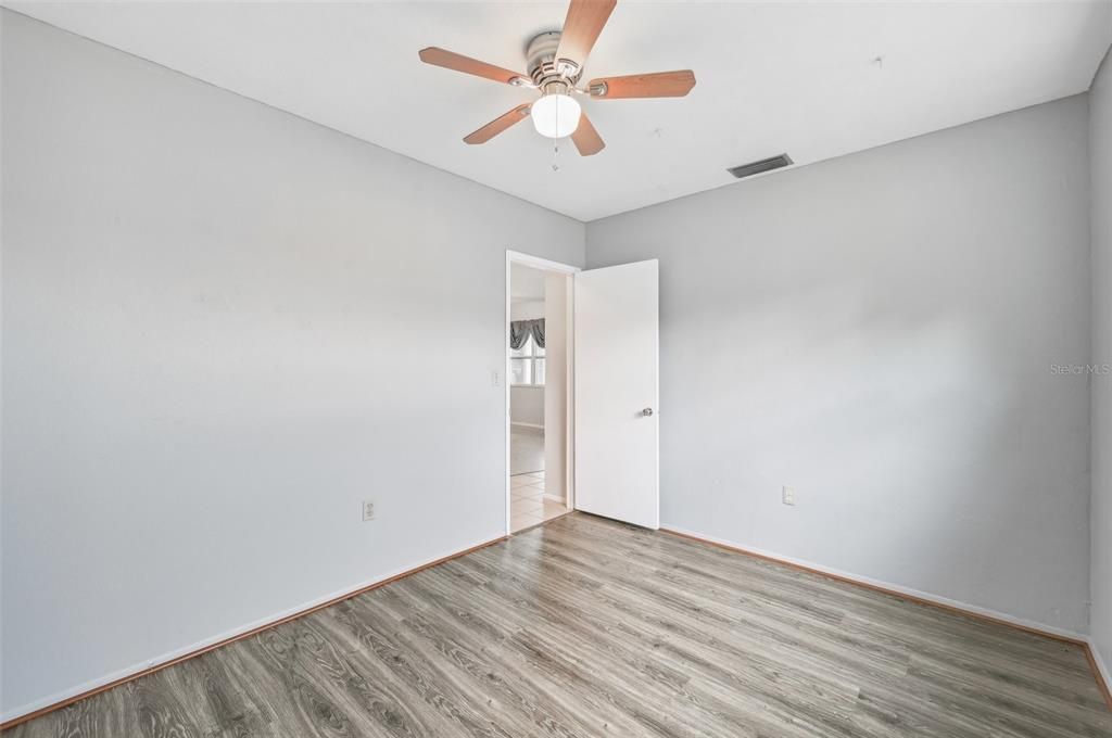 For Sale: $375,000 (3 beds, 2 baths, 1370 Square Feet)