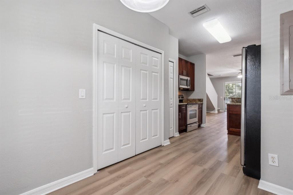 For Sale: $235,000 (2 beds, 2 baths, 1340 Square Feet)