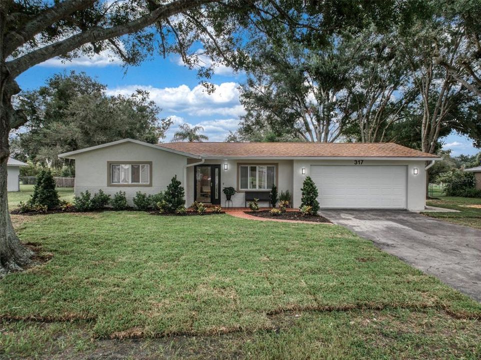 For Sale: $358,000 (3 beds, 2 baths, 2132 Square Feet)