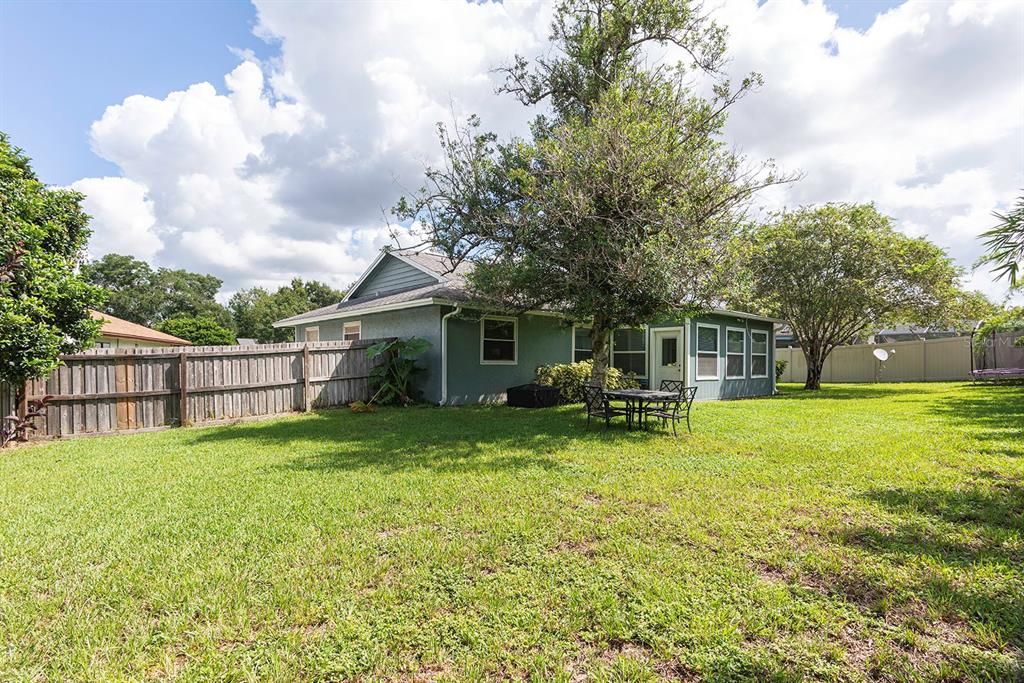 Active With Contract: $385,000 (3 beds, 2 baths, 1606 Square Feet)