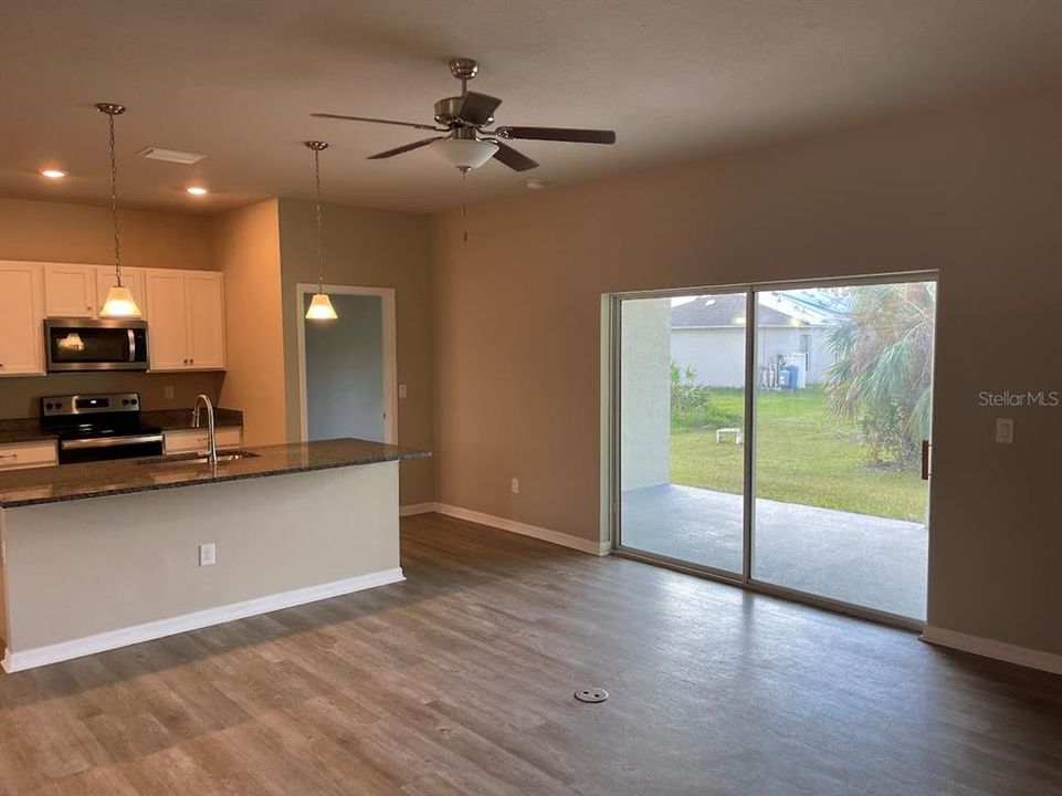 For Rent: $2,200 (3 beds, 2 baths, 1548 Square Feet)