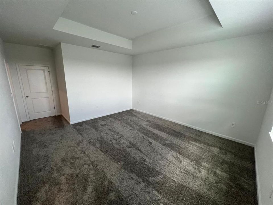 For Rent: $2,600 (3 beds, 2 baths, 1980 Square Feet)