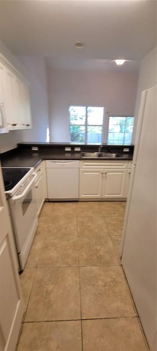 For Rent: $1,600 (2 beds, 0 baths, 1528 Square Feet)