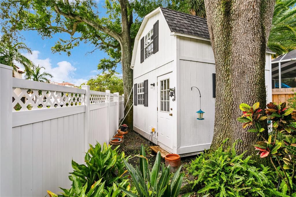 Active With Contract: $1,200,000 (3 beds, 3 baths, 2266 Square Feet)