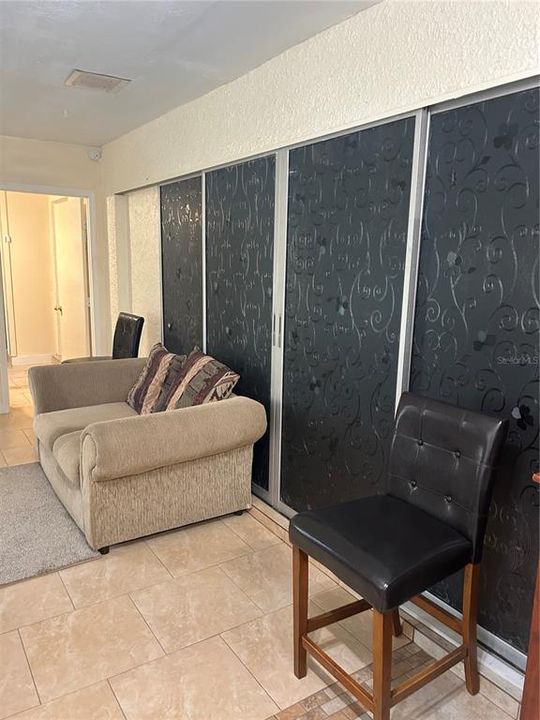 For Rent: $1,500 (1 beds, 1 baths, 500 Square Feet)