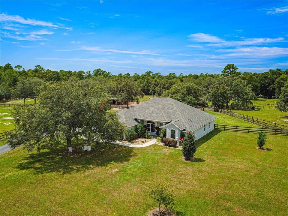 For Sale: $895,000 (3 beds, 2 baths, 1997 Square Feet)