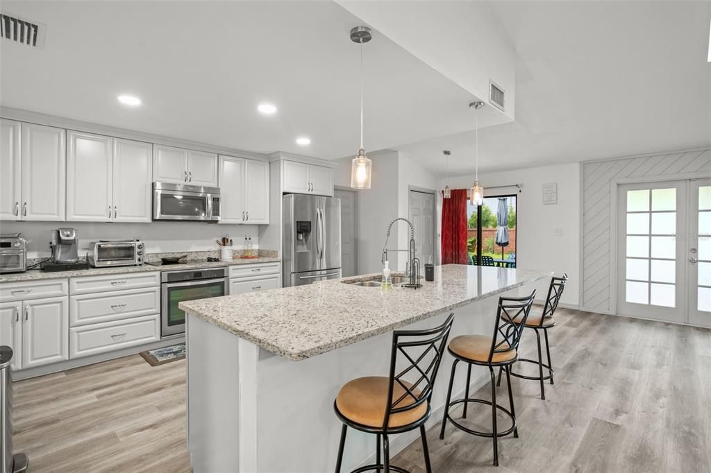 Active With Contract: $429,900 (4 beds, 2 baths, 2044 Square Feet)