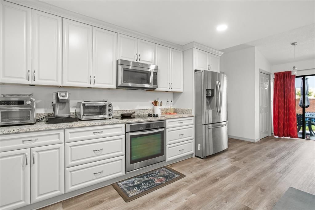 Active With Contract: $429,900 (4 beds, 2 baths, 2044 Square Feet)