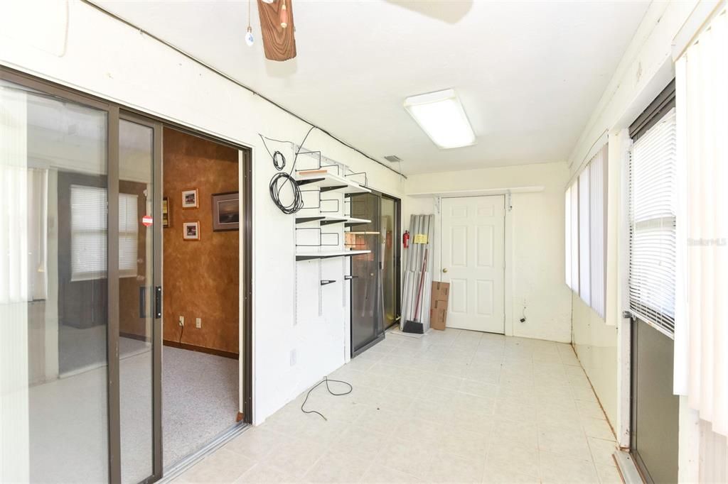 For Sale: $200,000 (2 beds, 2 baths, 1072 Square Feet)