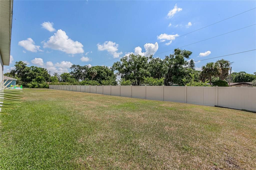 For Sale: $310,000 (3 beds, 2 baths, 1725 Square Feet)