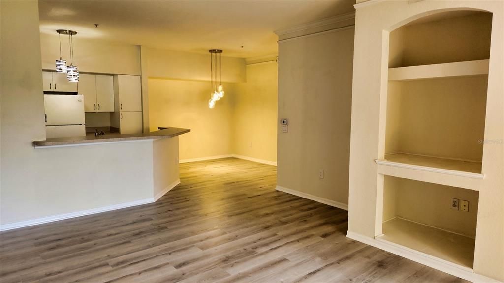 For Rent: $1,900 (2 beds, 2 baths, 1089 Square Feet)