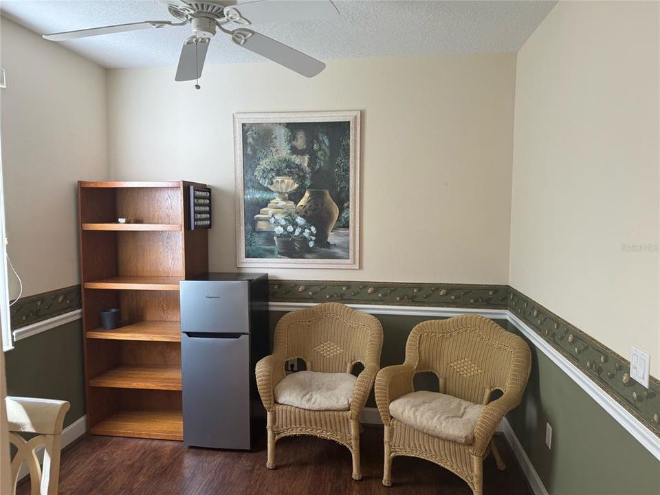 Active With Contract: $2,750 (2 beds, 2 baths, 1254 Square Feet)