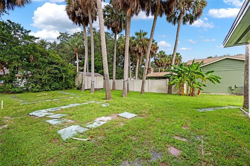 For Sale: $500,000 (3 beds, 2 baths, 2096 Square Feet)