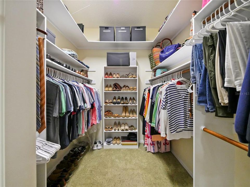 PRIMARY BEDROOM / WALK-IN CLOSET