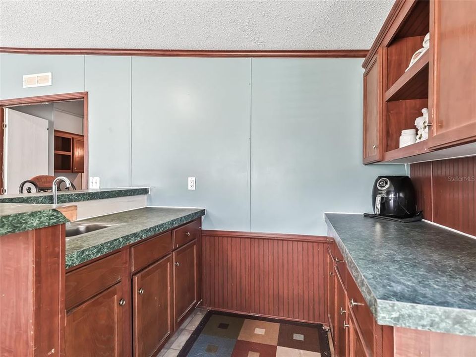 Wet bar in bonus room!